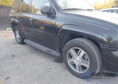 2009 Chevrolet Trailblazer Lt from USA, damaged, VIN 1GNDT33S092130652